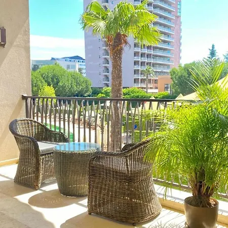 Apartment Bratanov Top