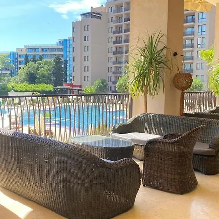 Bratanov Top Sunny Beach