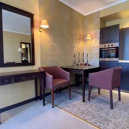 Apartment Bratanov Top