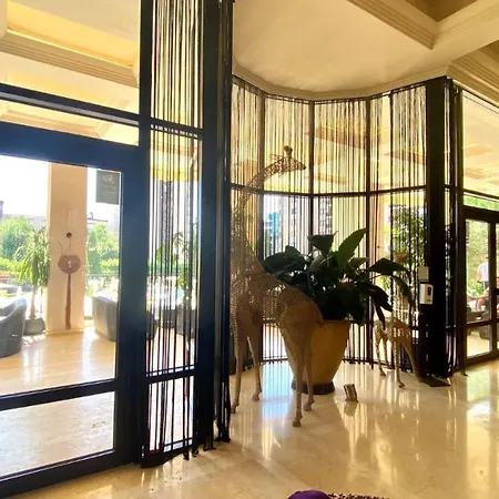 Apartment Bratanov Top *