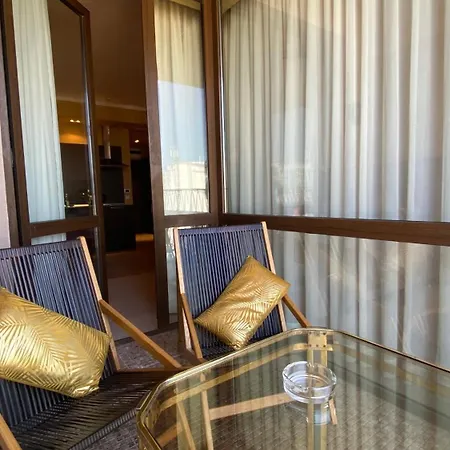 Apartment Bratanov Top *